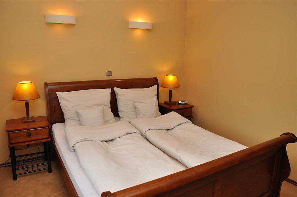 Hotel Diament Vacanza Katowice - Siemianowice Siemianowice Slaskie Room photo